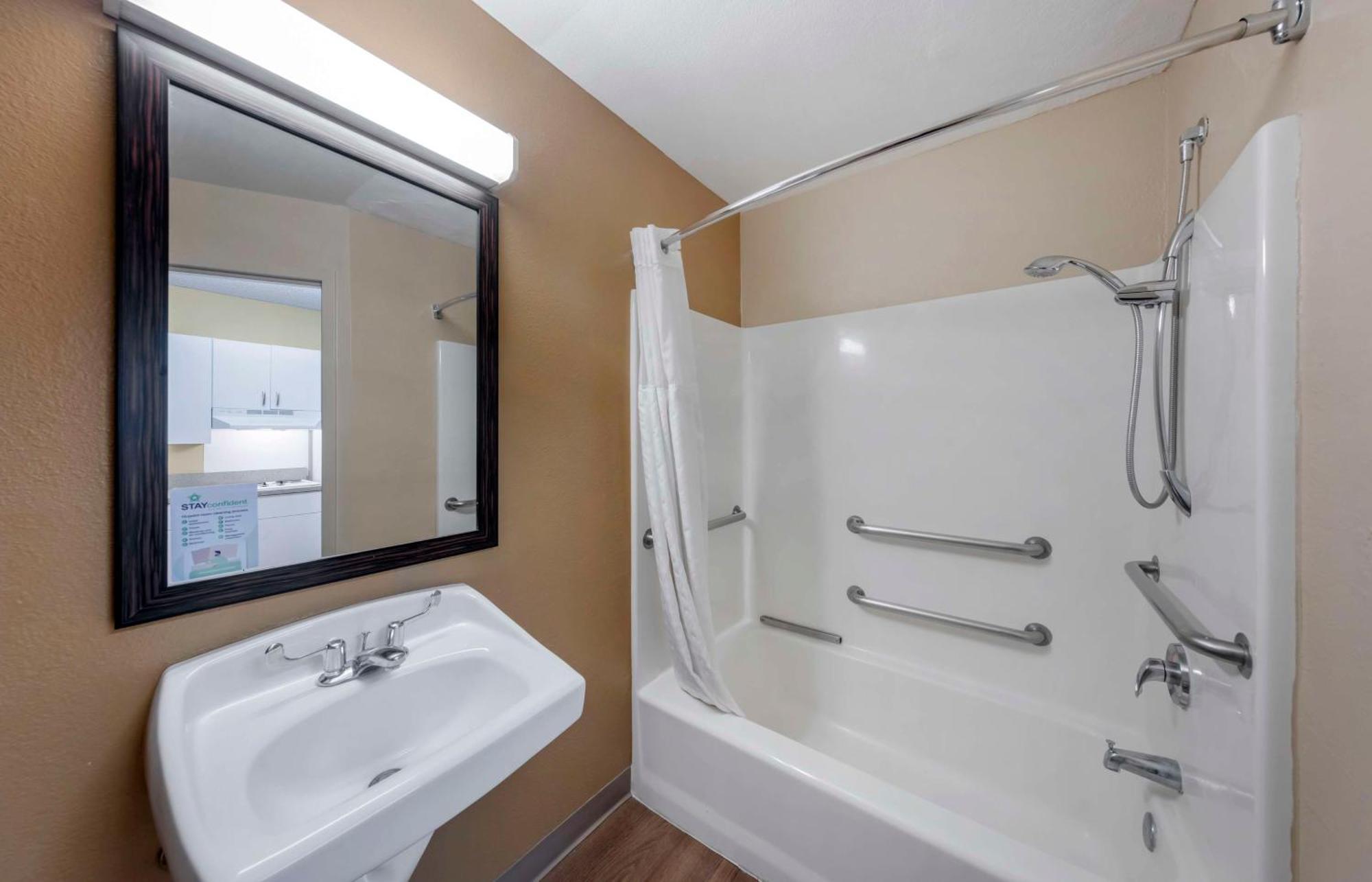 Extended Stay America Suites - Orange County - Katella Ave Zewnętrze zdjęcie
