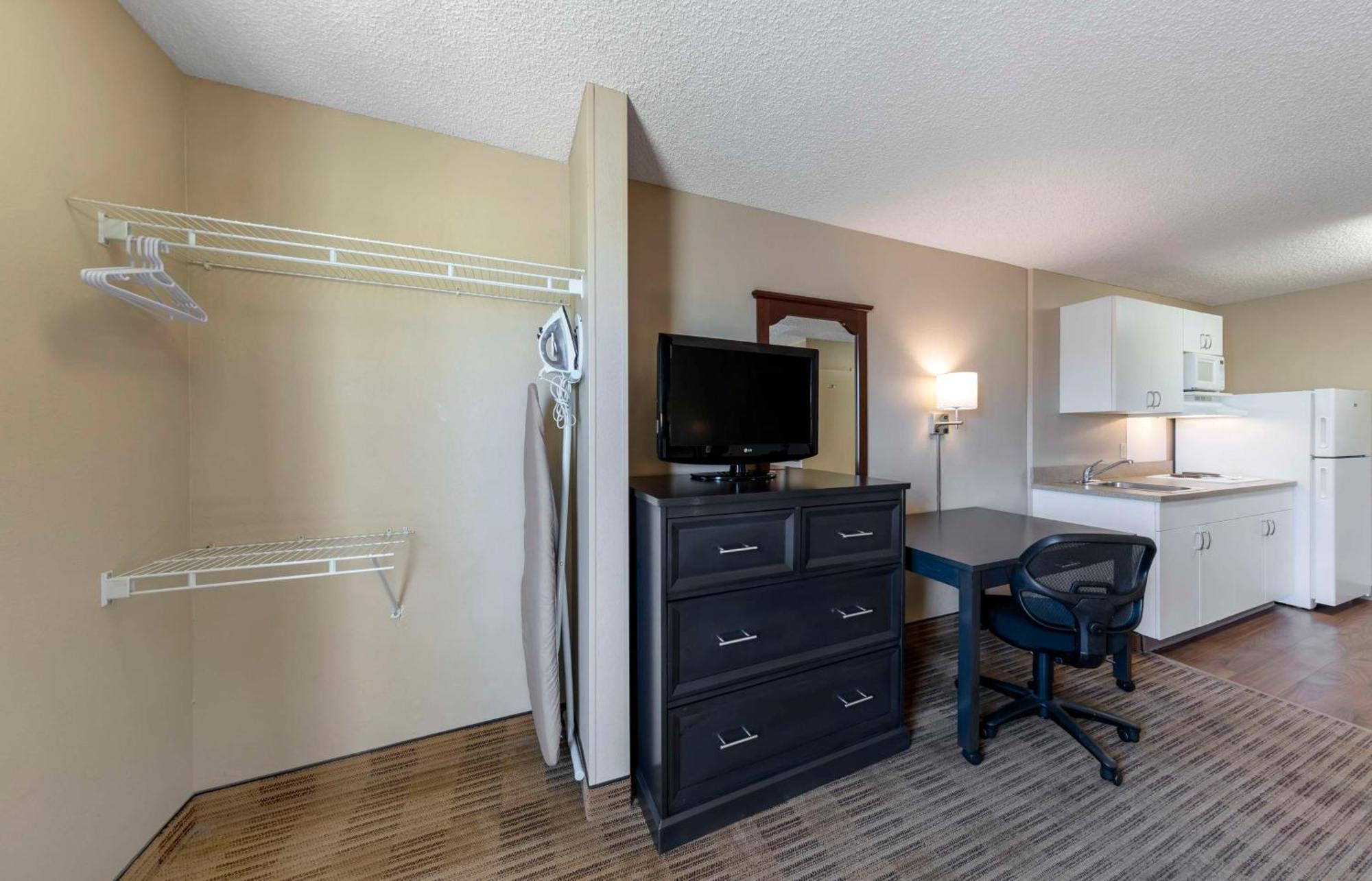 Extended Stay America Suites - Orange County - Katella Ave Zewnętrze zdjęcie